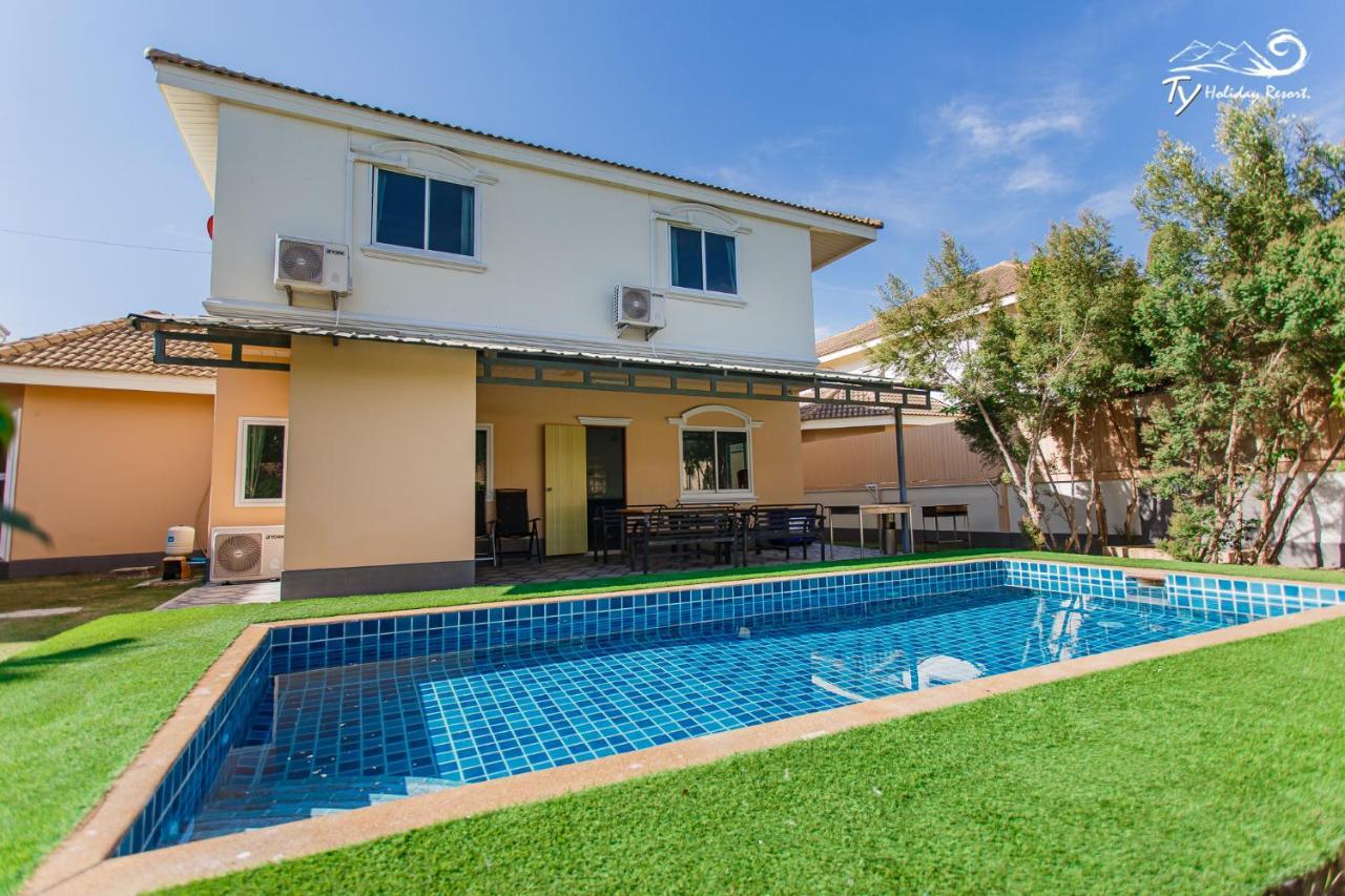 Ty Holiday Resort Патая Екстериор снимка