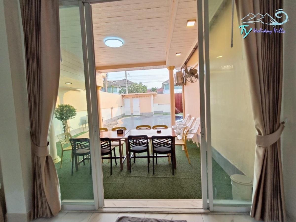 Ty Holiday Resort Патая Екстериор снимка